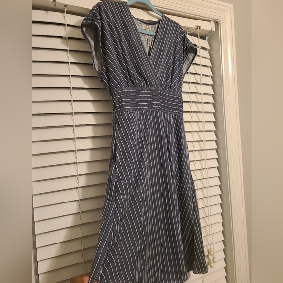 Max Studio Large Striped Dress from a smoke free house, perfect condition. - Picture 2 of 5